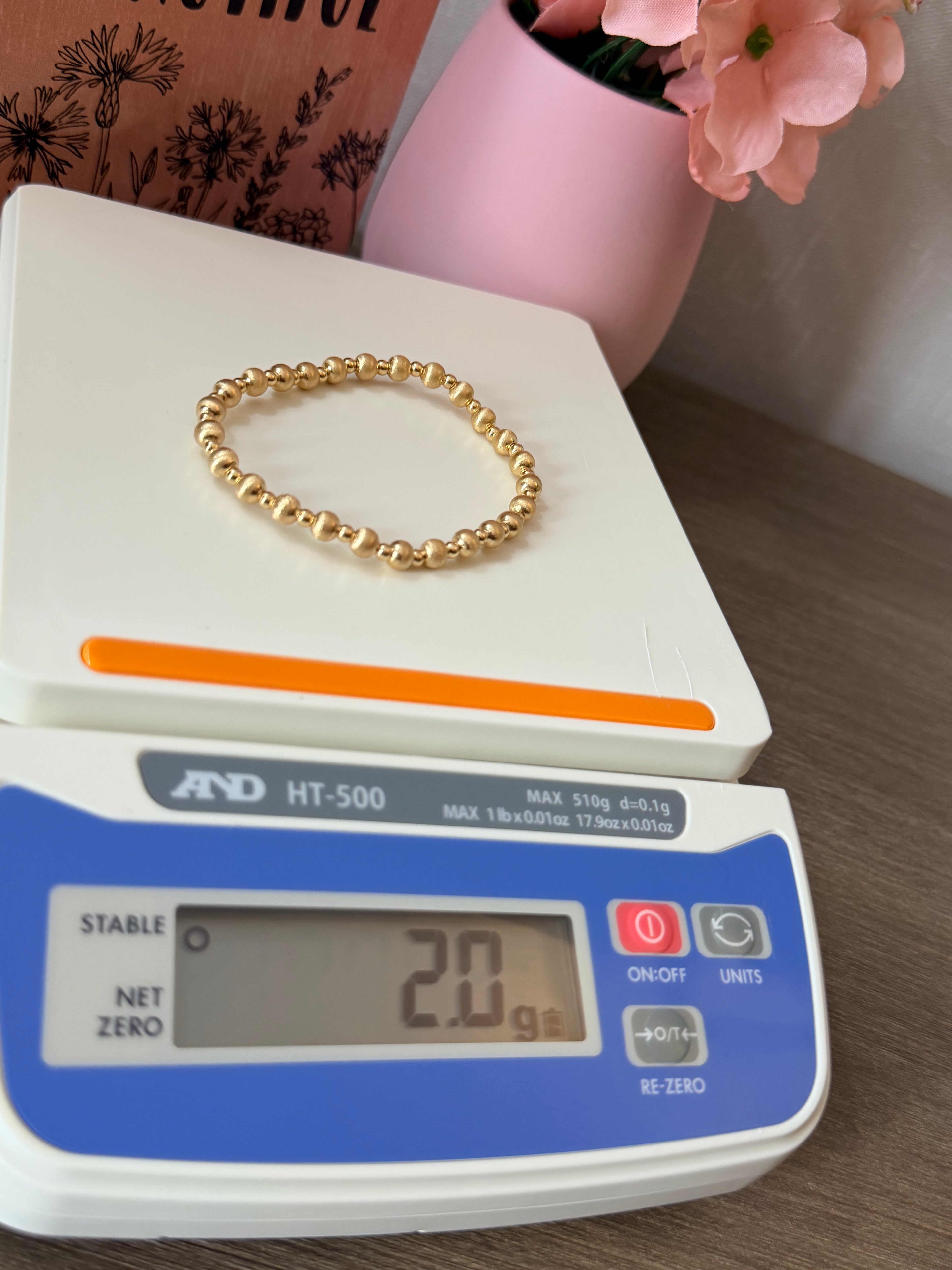 18karat gold ball bracelet