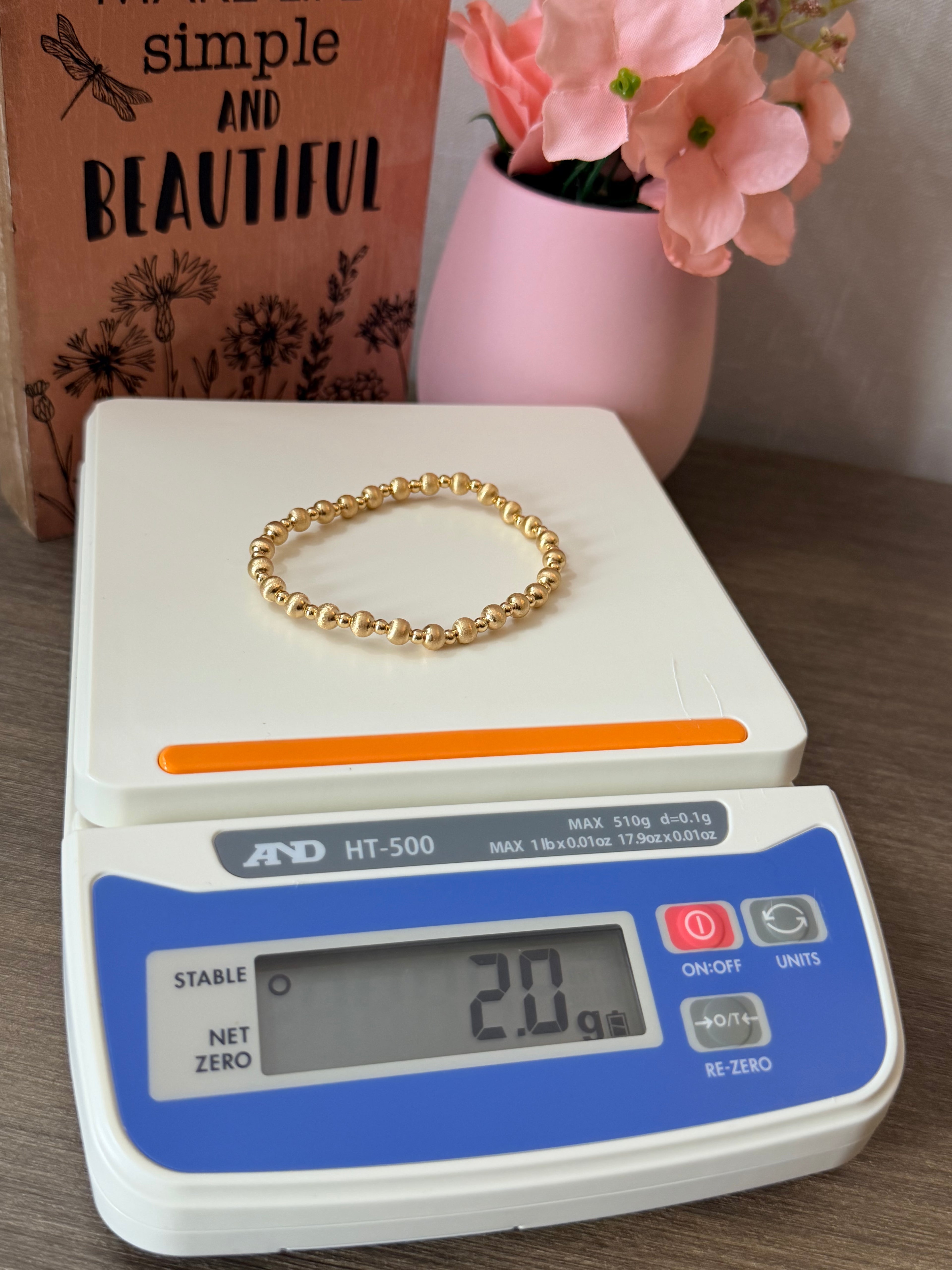 18karat gold ball bracelet
