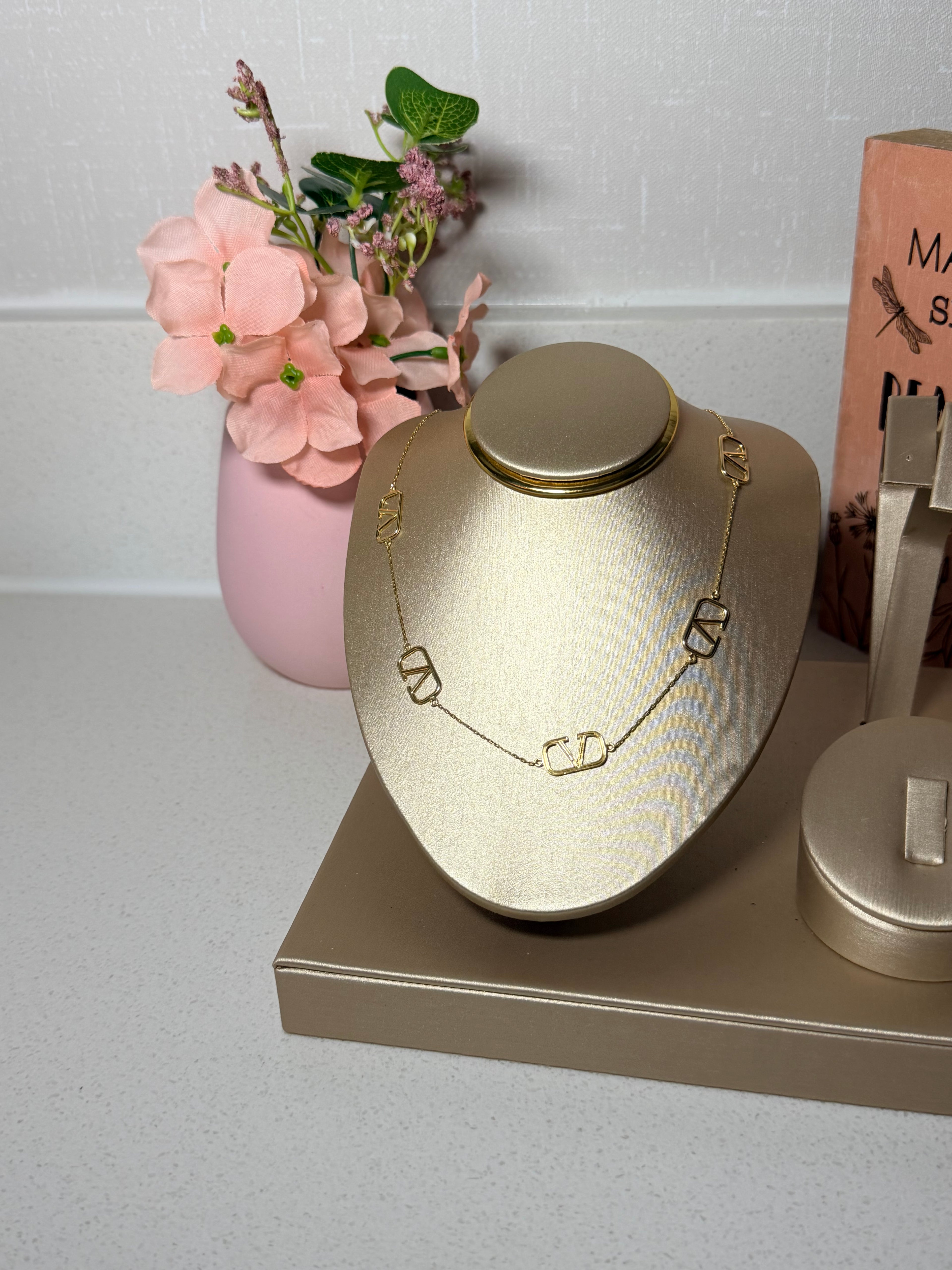 18karat gold Valentino necklace