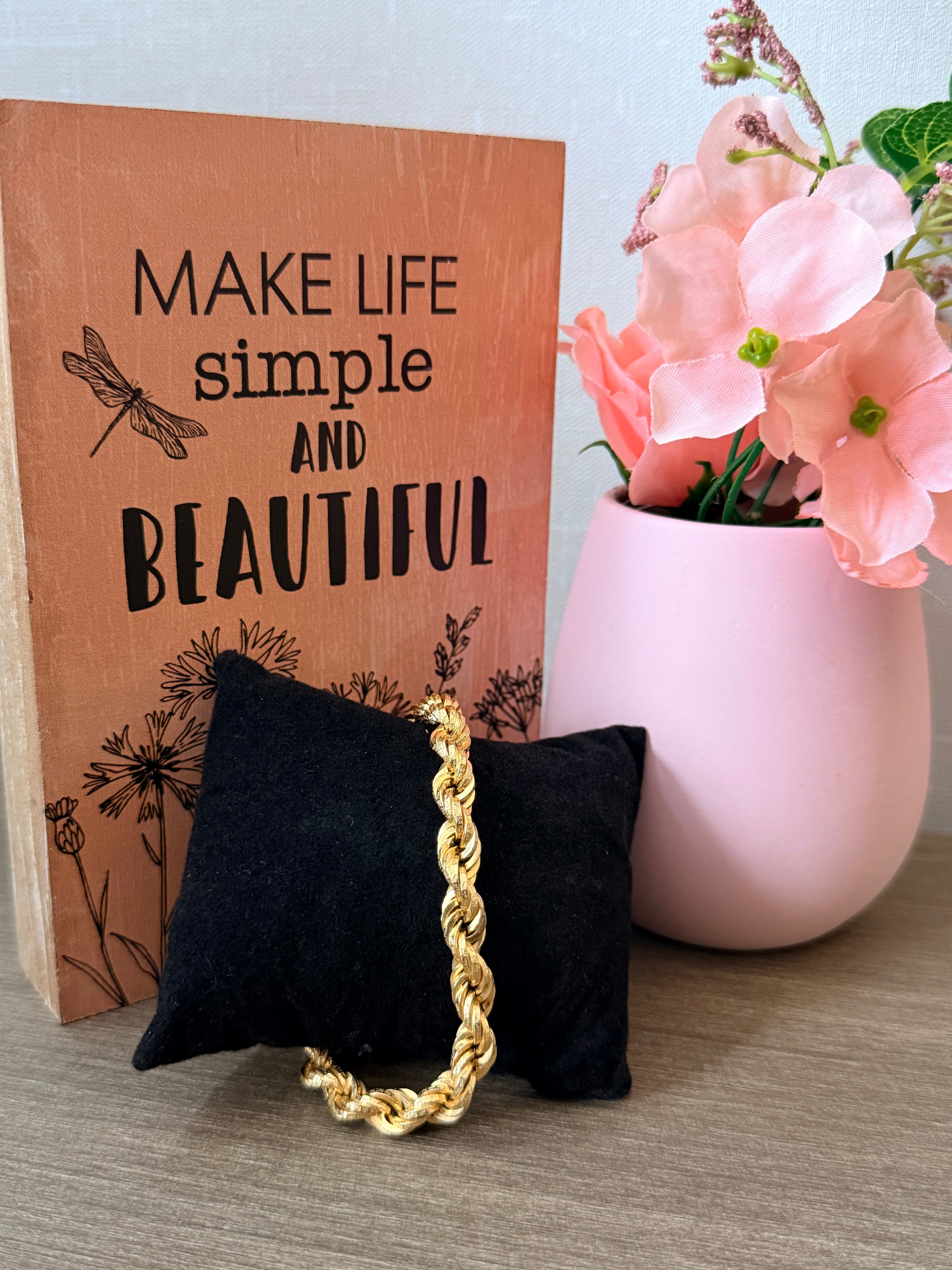 18karat gold twist hand chain