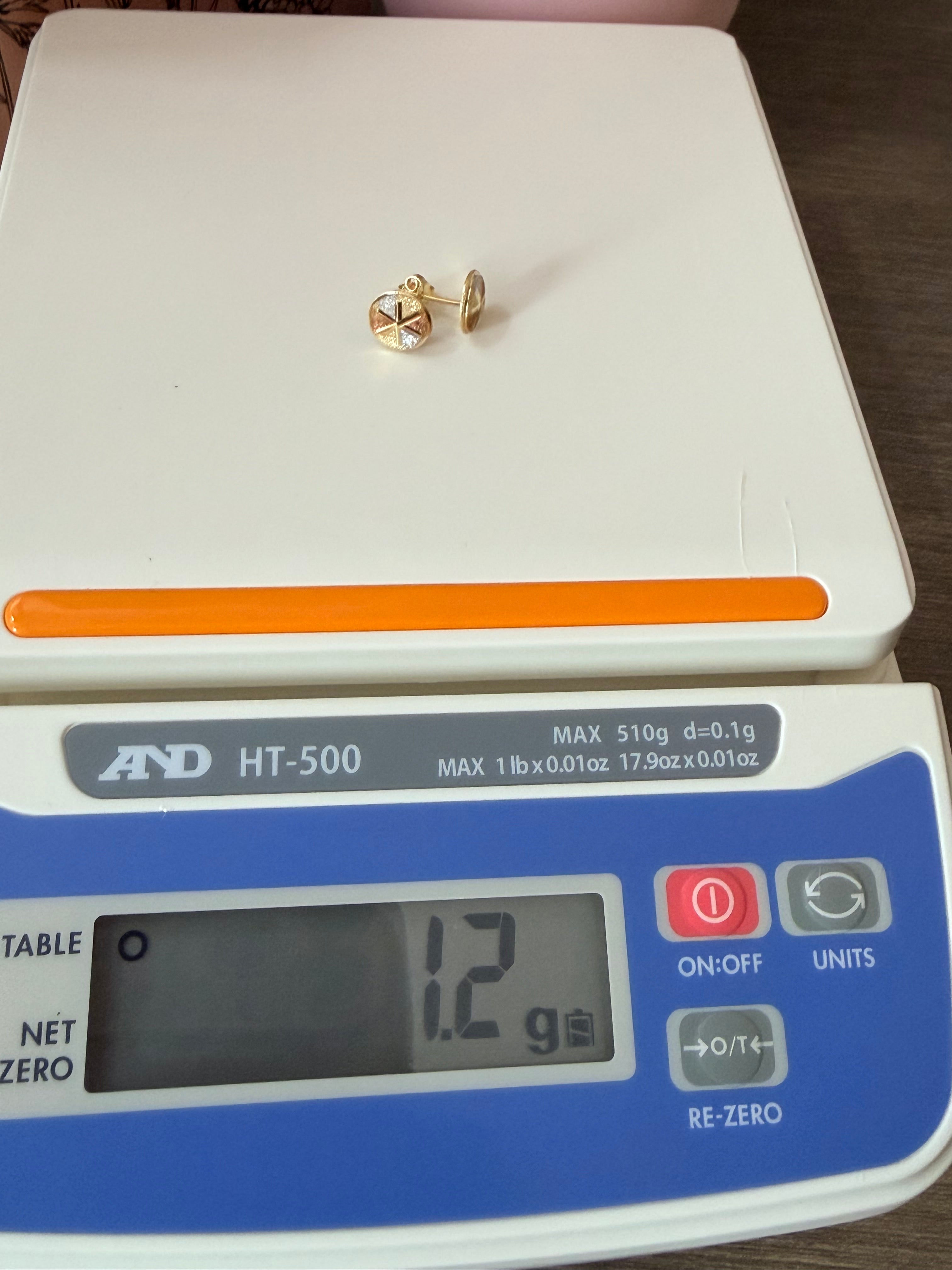 18karat gold 3 toned stud earrings