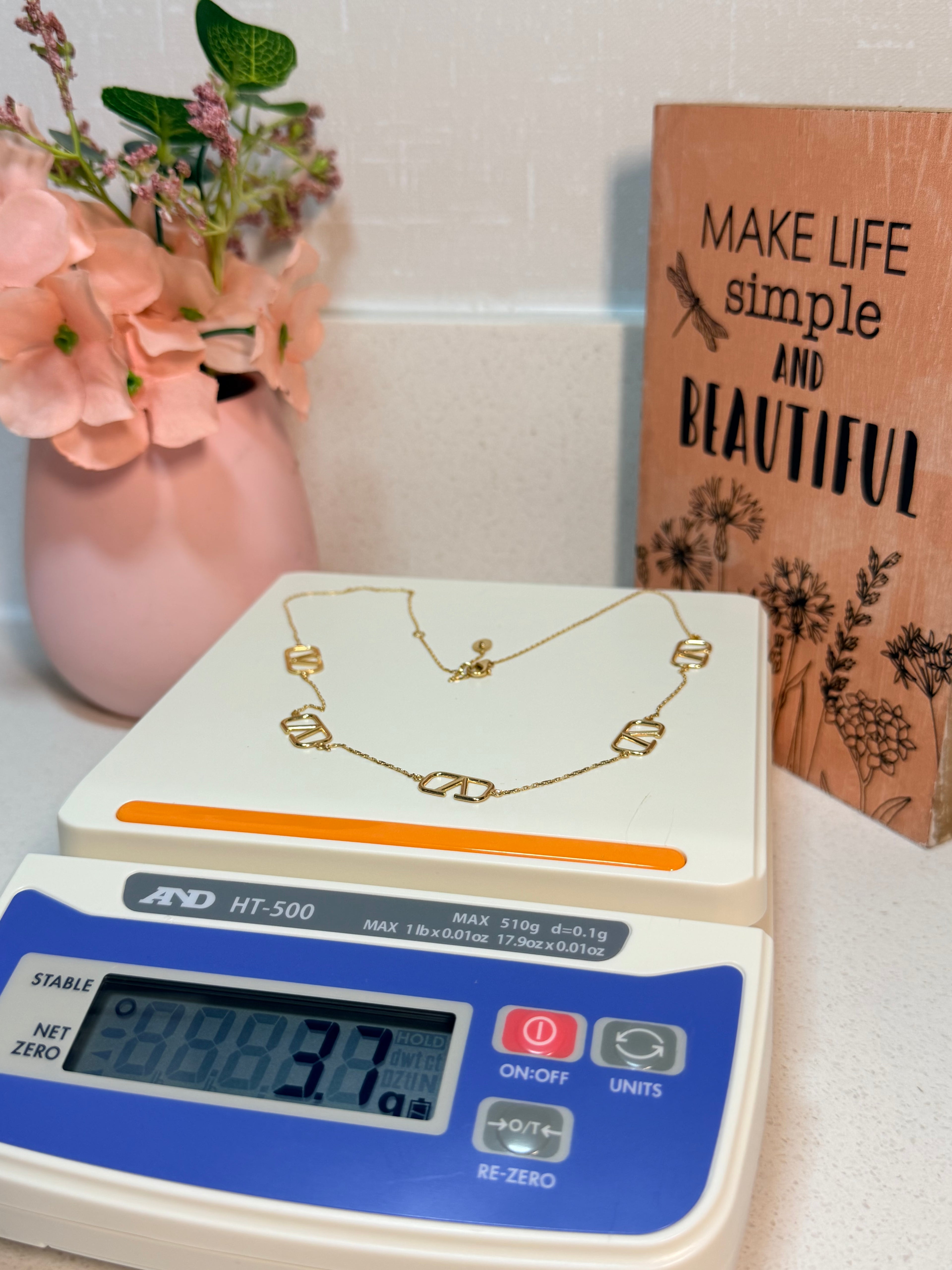 18karat gold Valentino necklace