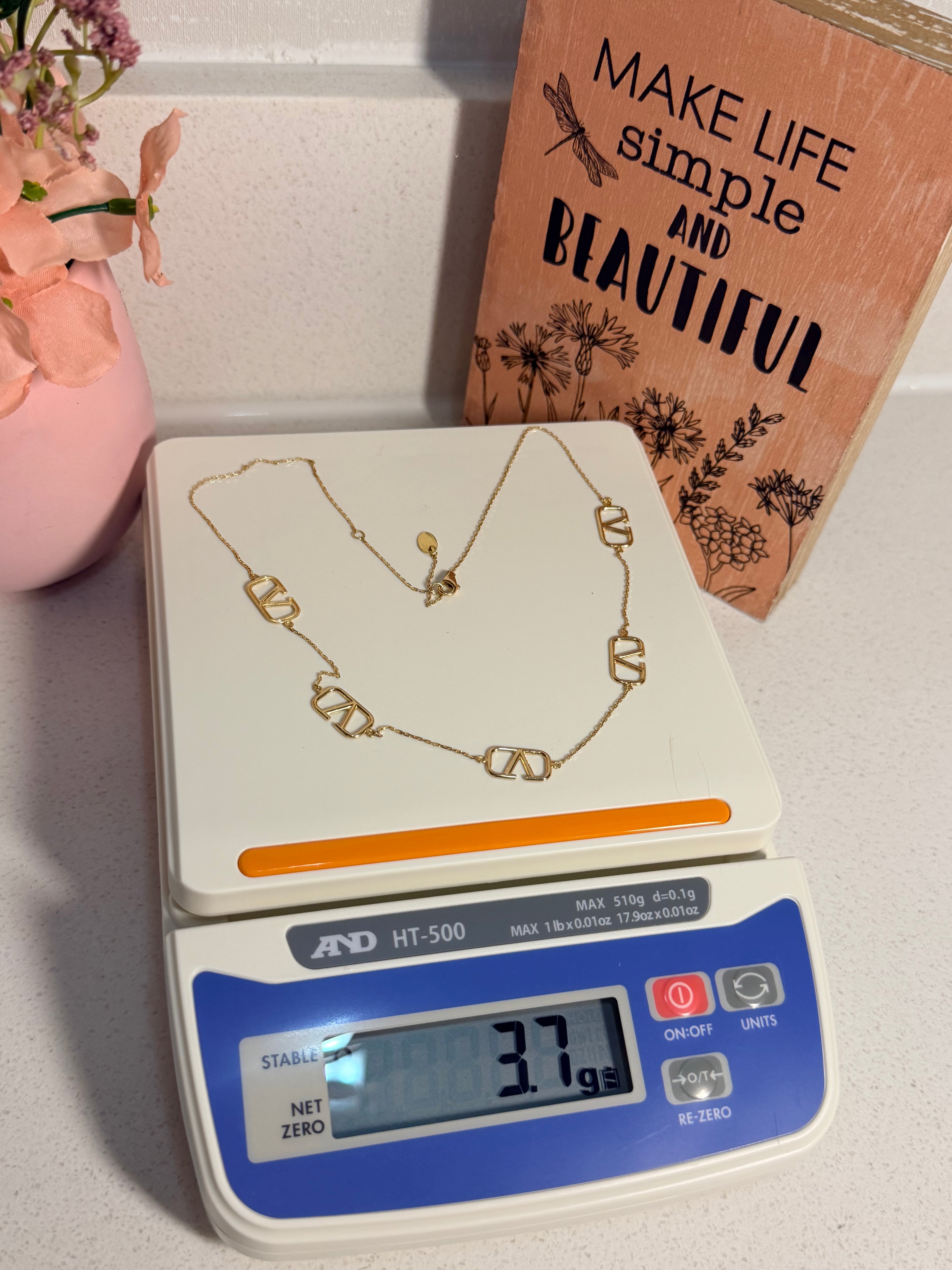 18karat gold Valentino necklace