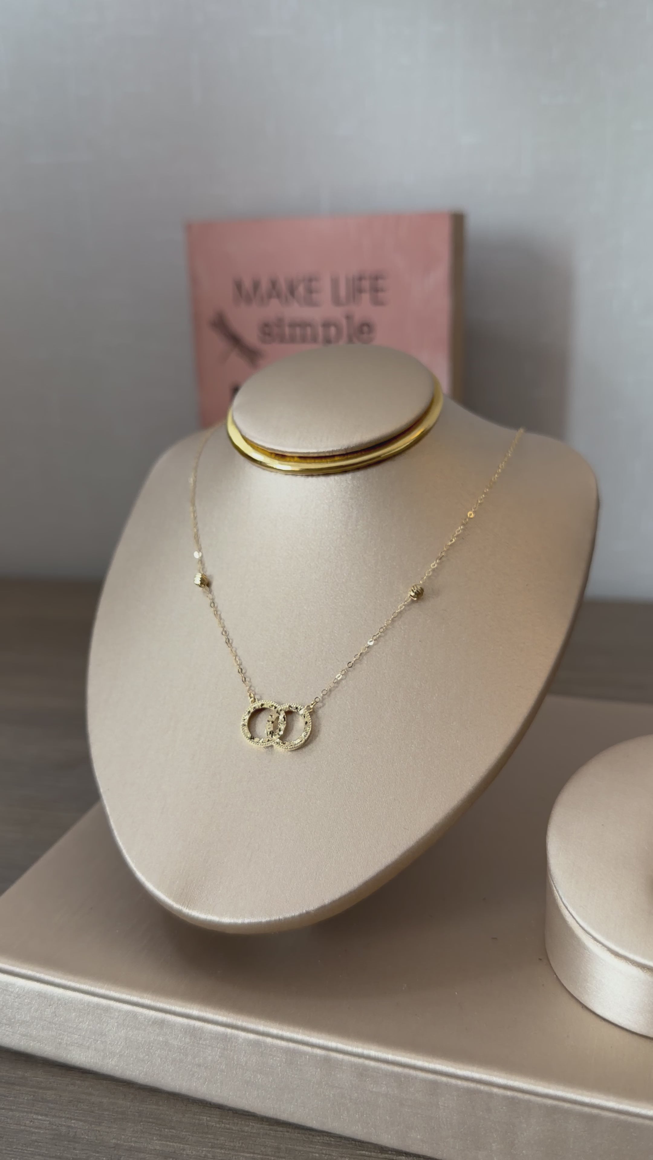 18karat gold minimalist necklace